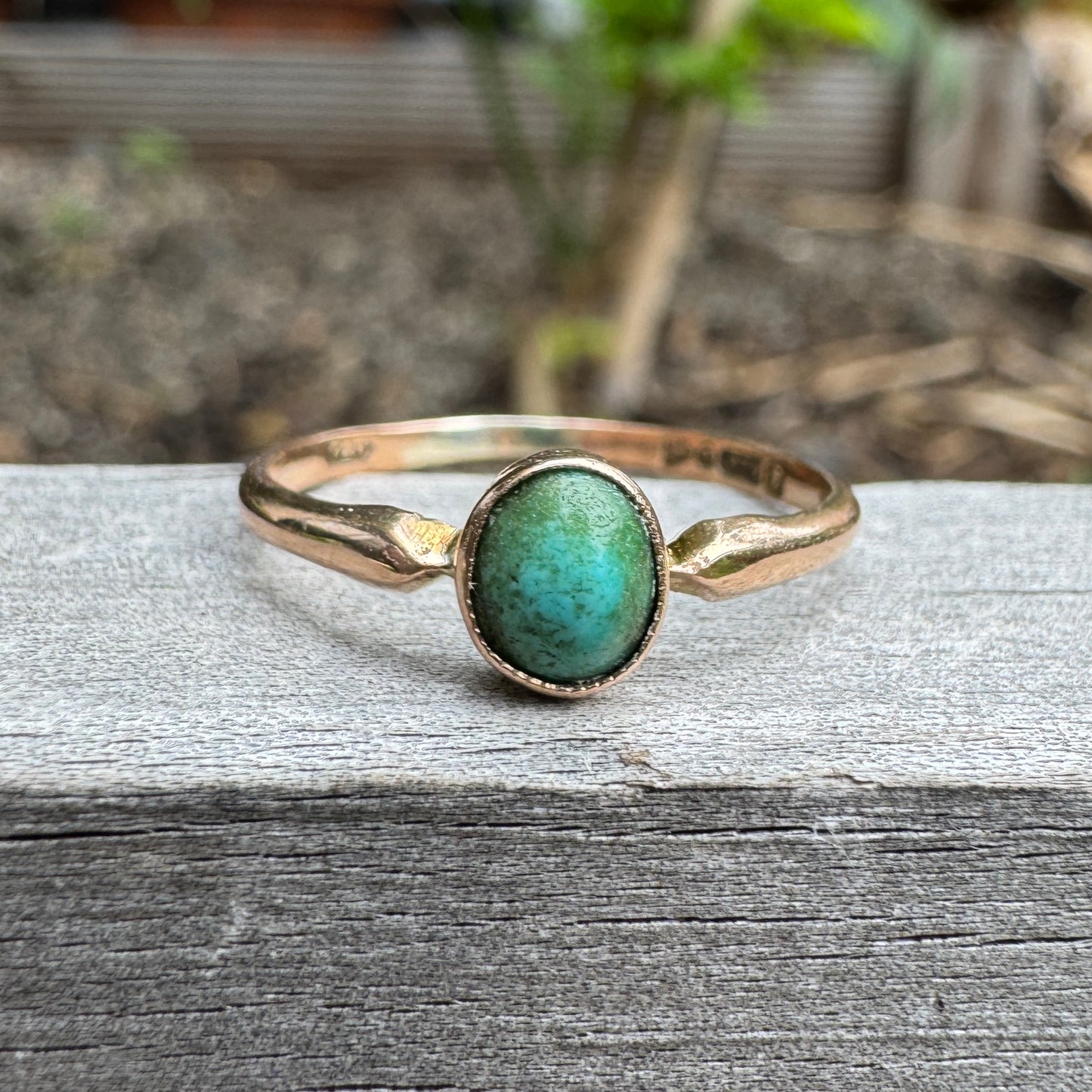 Antique English 9ct rosy yellow gold turquoise cabochon ring