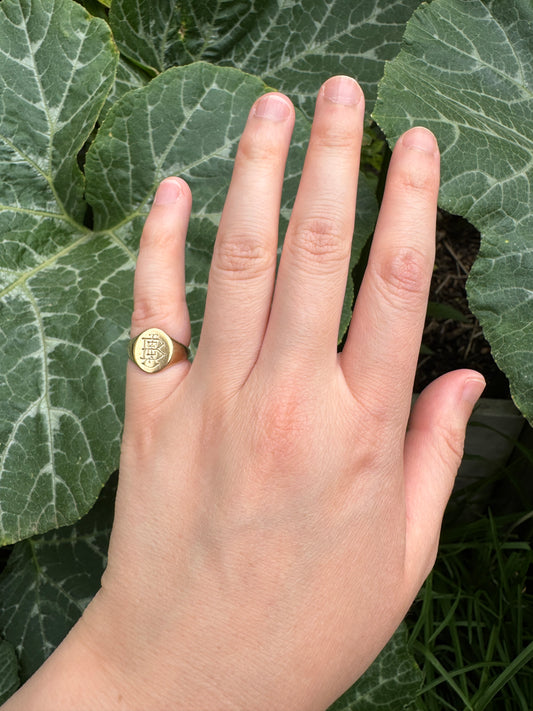 Vintage English 9ct yellow gold initial signet ring