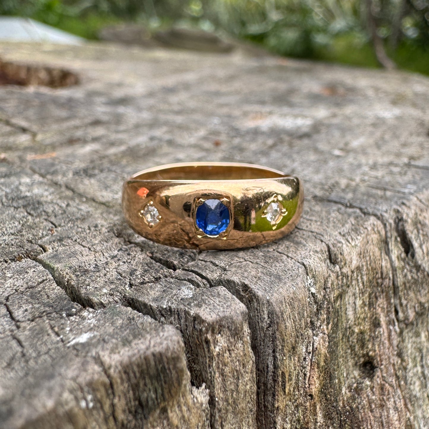 Vintage 18ct yellow gold old cut natural sapphire and old mine cut diamond gypsy ring