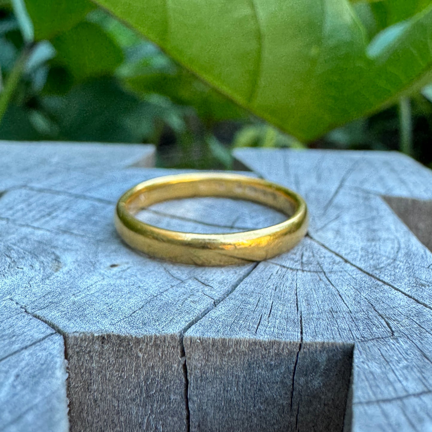 Vintage 22ct yellow gold band, 2.9mm wide