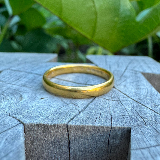 Vintage 22ct yellow gold band, 2.9mm wide