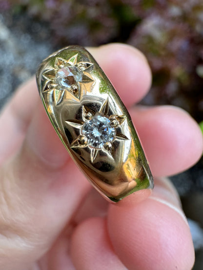 Vintage 14ct yellow gold three stone 0.2ct TCW old mine cut and brilliant cut diamond starset gypsy ring