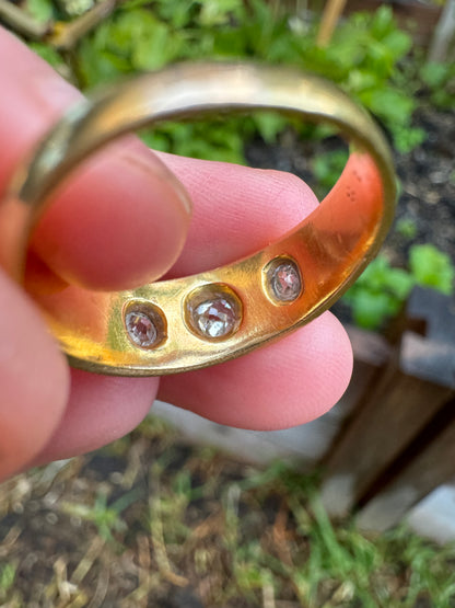 Vintage 18ct yellow gold 0.5ct TCW three stone old mine cut diamond gypsy ring