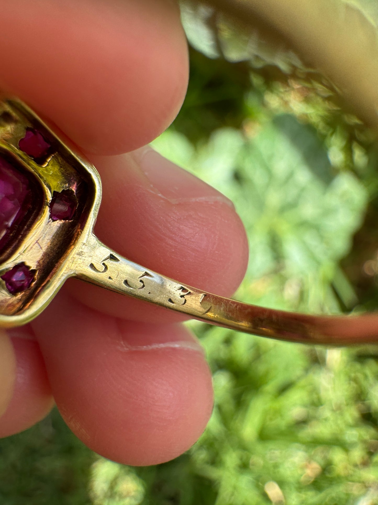 Vintage 14ct yellow gold 1ct TCW natural ruby and seed pearl cluster ring