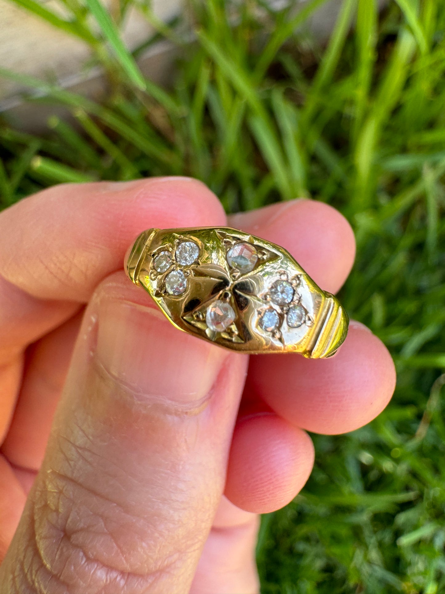 Antique 15ct yellow gold eight stone old cut and rose cut diamond gypsy ring