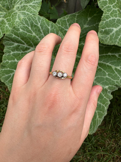 Vintage 18ct yellow gold three stone 0.5ct TCW old European cut diamond crossover ring