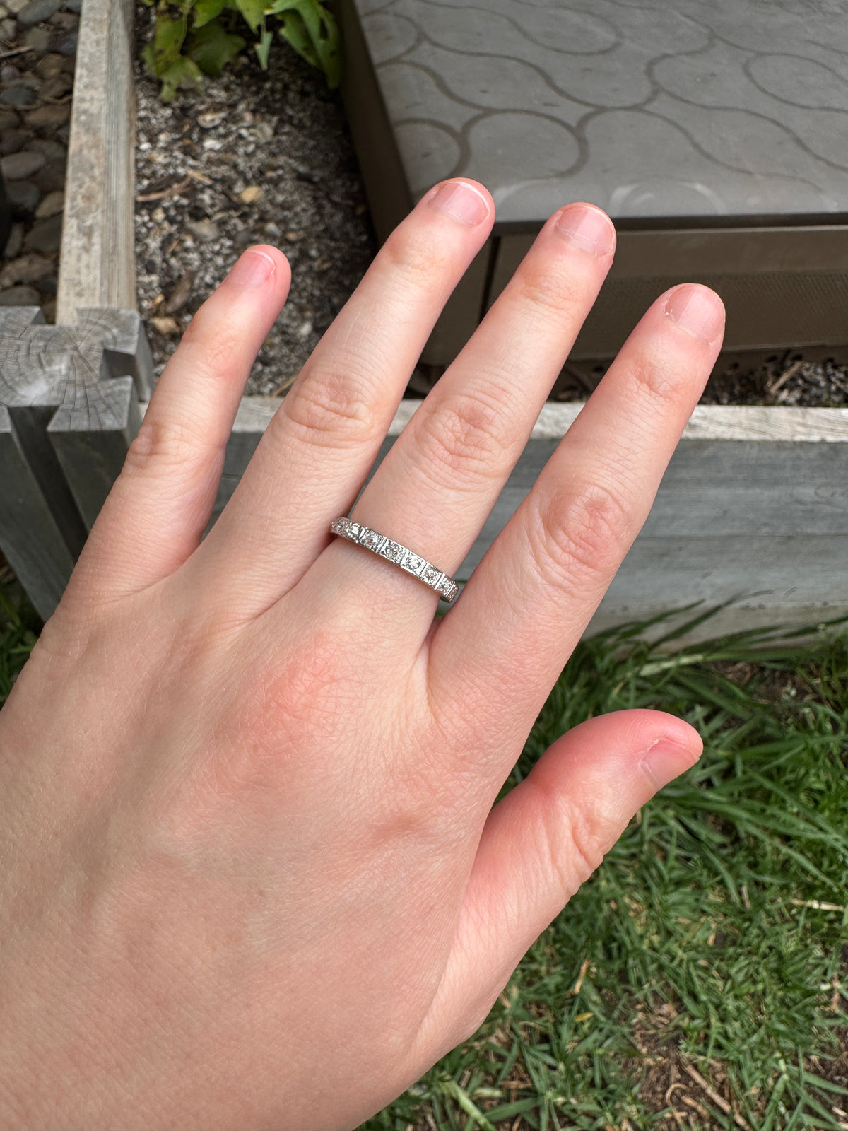 Antique 18ct gold old cut diamond half eternity ring