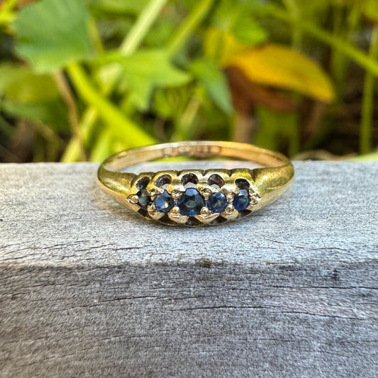 Antique Victorian 18ct yellow gold five stone natural sapphire boat ring