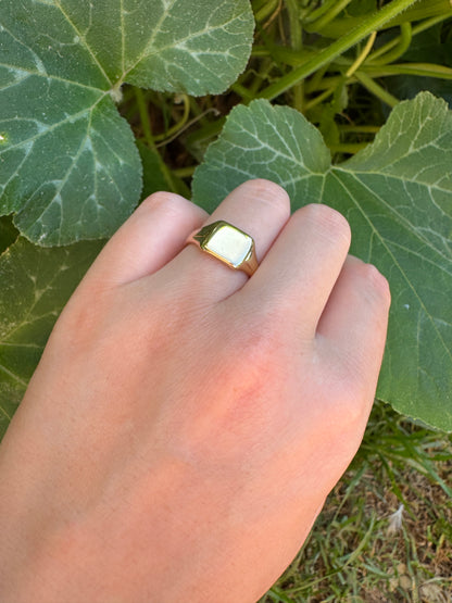 Vintage Mid Century English 9ct yellow gold square signet ring