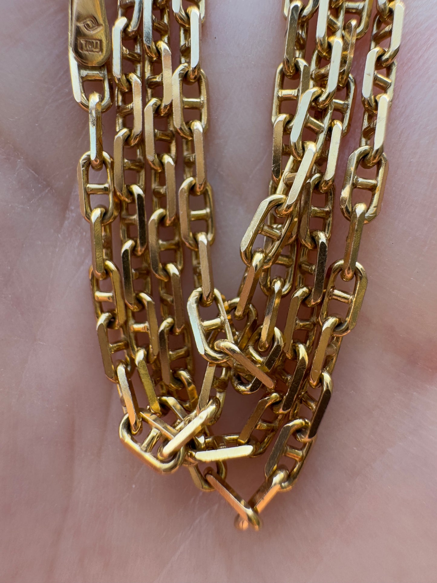 Vintage Italian 9ct yellow gold mariner link chain, 77cm / 30.3 inches long