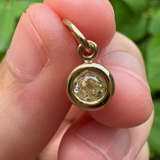 Custom 9ct yellow gold 0.34ct old mine cut diamond bezel set pendant (I1, K)