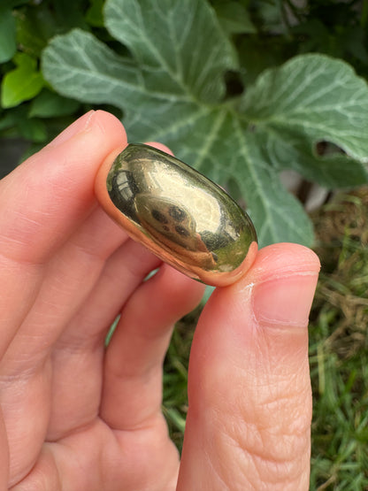 Vintage 9ct yellow gold bombe ring