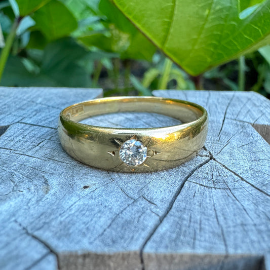 Vintage 18ct yellow gold 0.15ct old European cut diamond gypsy ring