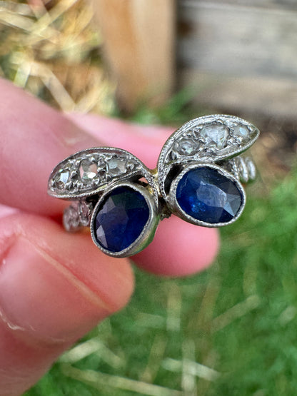 Vintage 18ct yellow gold and platinum natural sapphire and mixed old cut diamond 'berry' ring