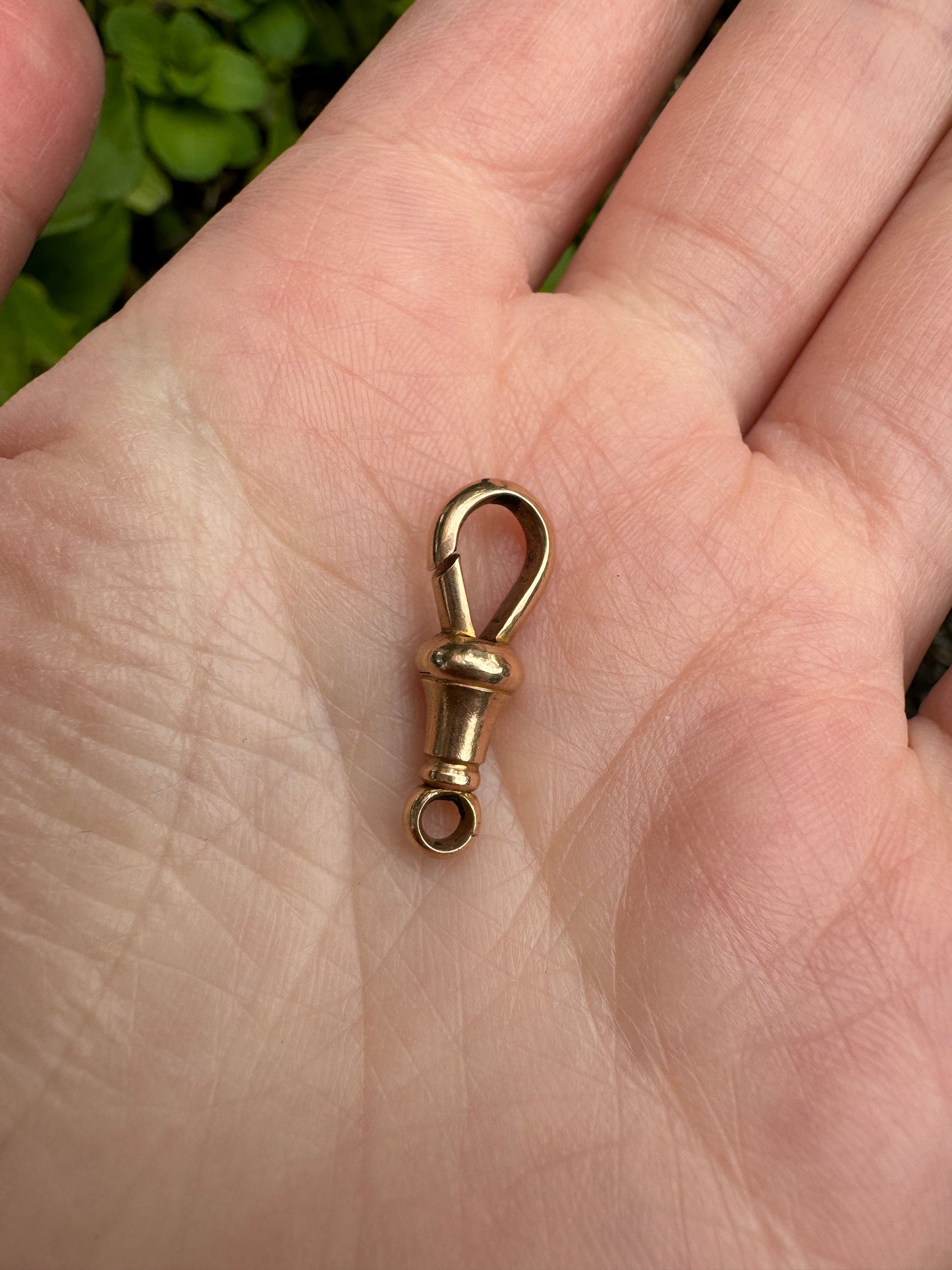 Antique 15ct rosy yellow gold dog clip