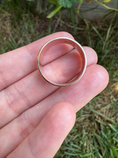 Antique 15ct rosy yellow gold 'IVY' engraved cigar band