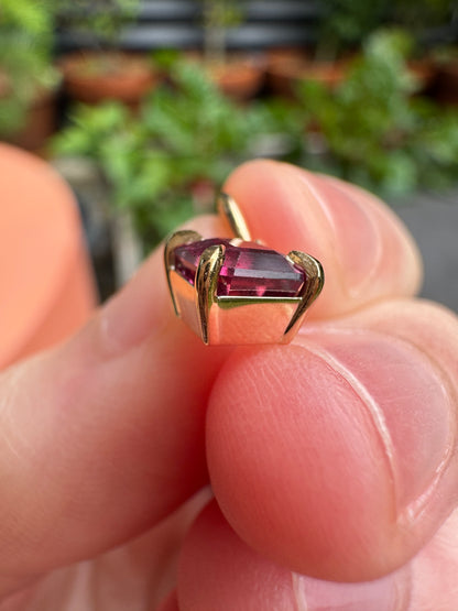 Custom handmade 9ct yellow gold 0.97ct rhodolite garnet claw set pendant