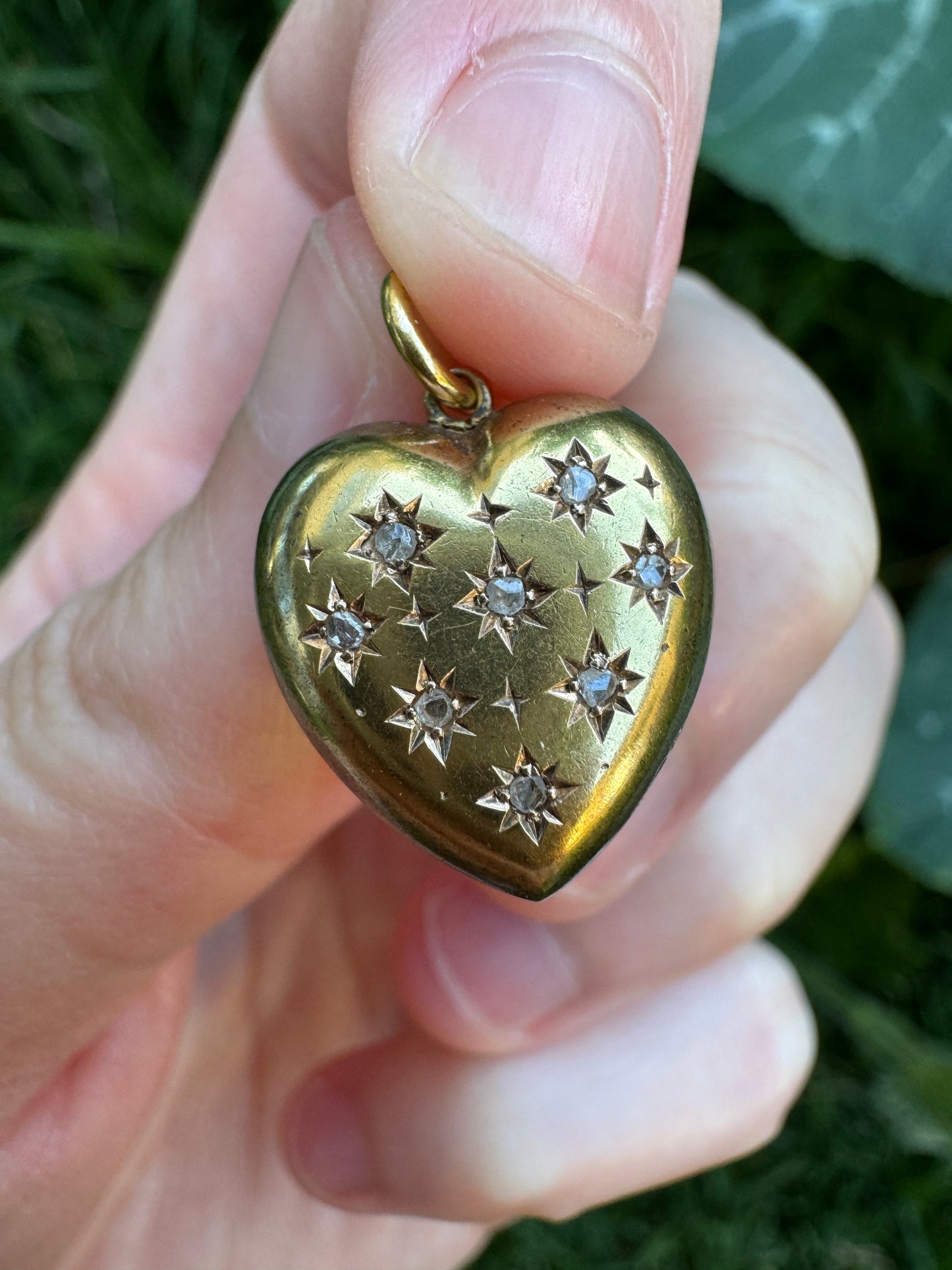 Antique English Victorian 15ct yellow gold rose cut diamond starset heart pendant