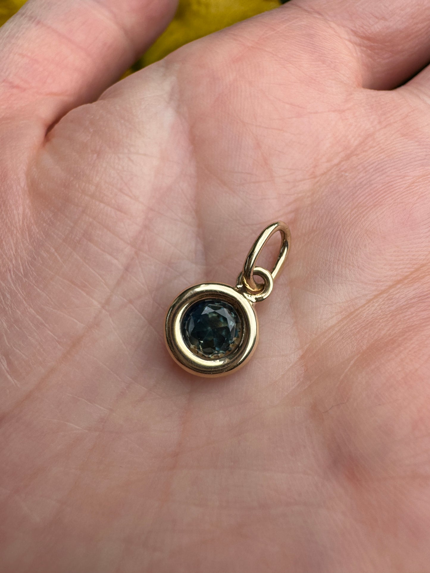 Custom handmade recycled 9ct yellow gold 1.03ct Australian parti sapphire bezel set pendant