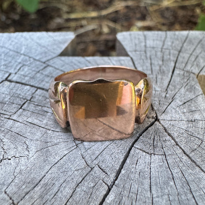 Antique Australian 9ct rosy yellow gold signet ring