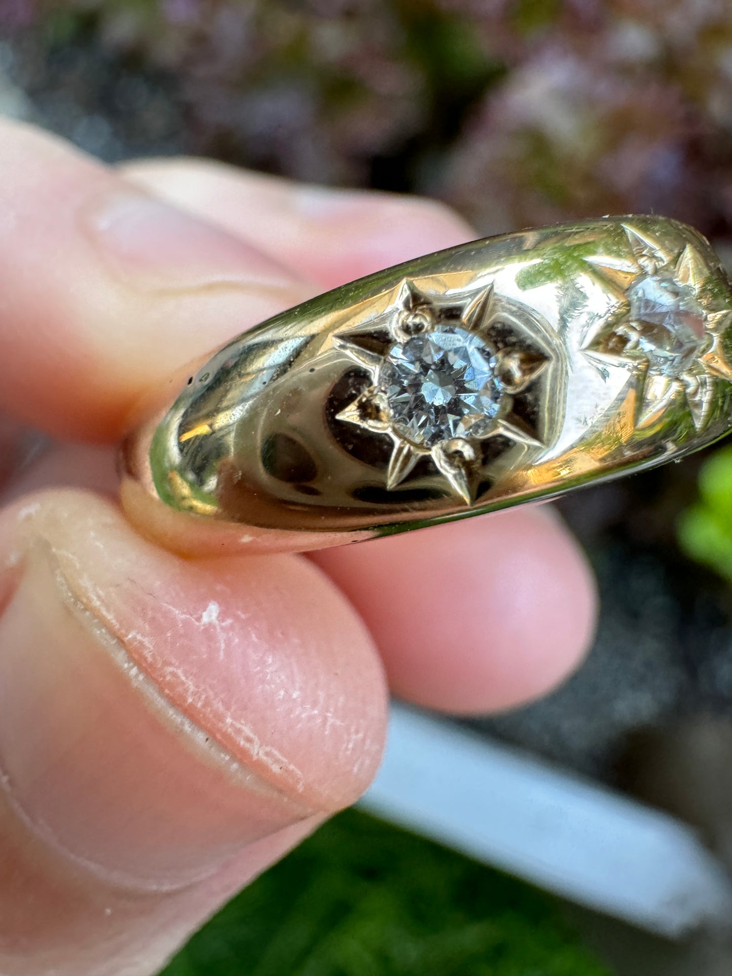 Vintage 14ct yellow gold three stone 0.2ct TCW old mine cut and brilliant cut diamond starset gypsy ring