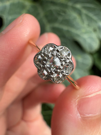 Vintage 18ct yellow gold 0.2ct TCW old mine cut diamond daisy cluster ring