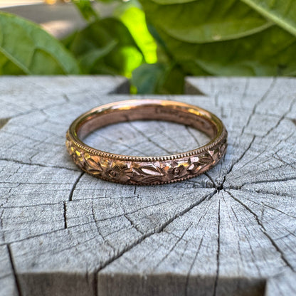 Vintage 9ct rose gold floral engraved band
