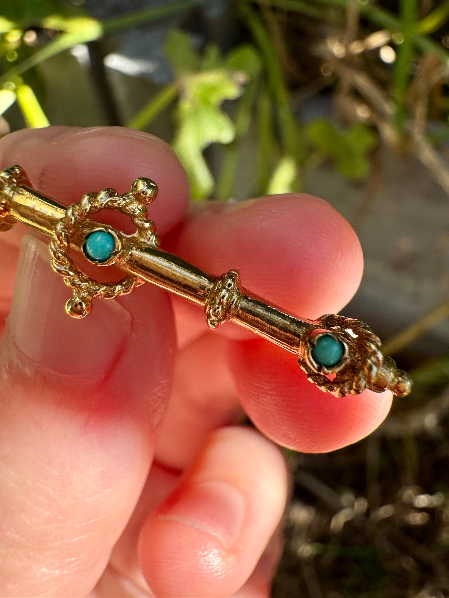 Vintage 9ct yellow gold turquoise cabochon bar brooch/chain extender