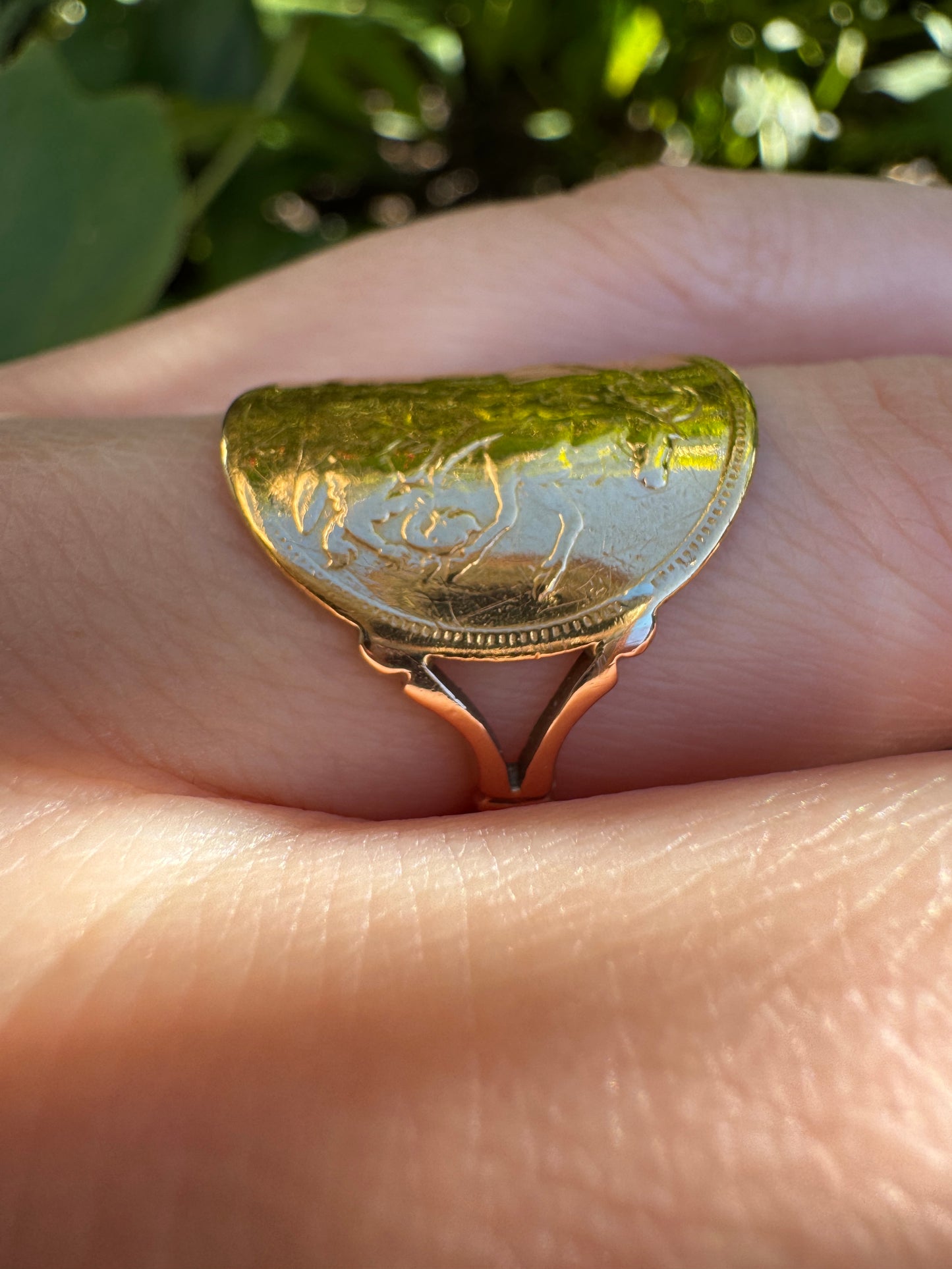 Antique 22ct yellow gold half sovereign ring on vintage 9ct yellow gold band