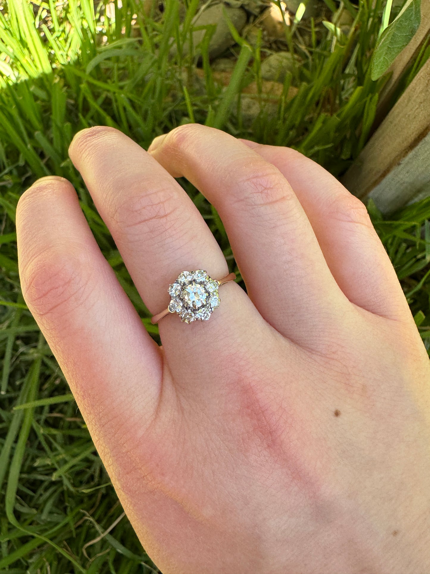 Antique Edwardian 18ct yellow gold 0.78ct TCW old European and old mine cut diamond cluster ring