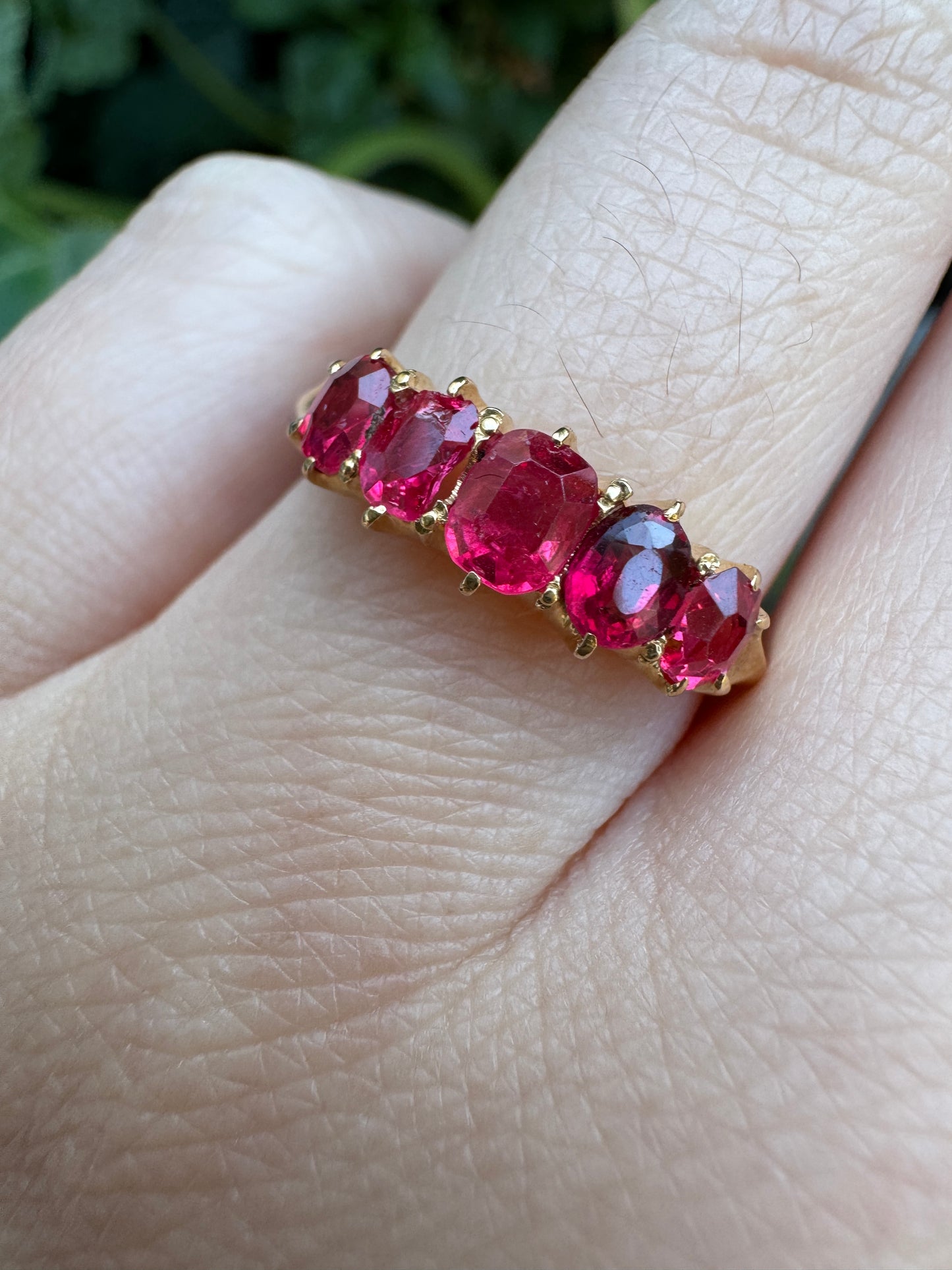 Antique 18ct yellow gold five stone 1.09ct TCW old single cut natural pink 'Jedi' spinel ring