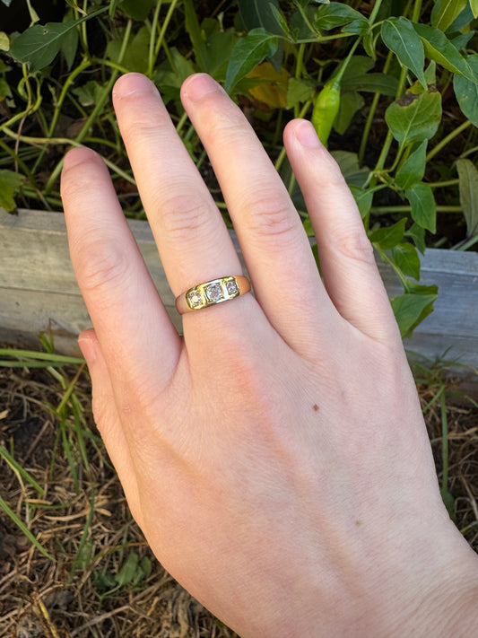 Antique 18ct yellow gold three stone 0.5ct TCW old mine cut diamond gypsy ring