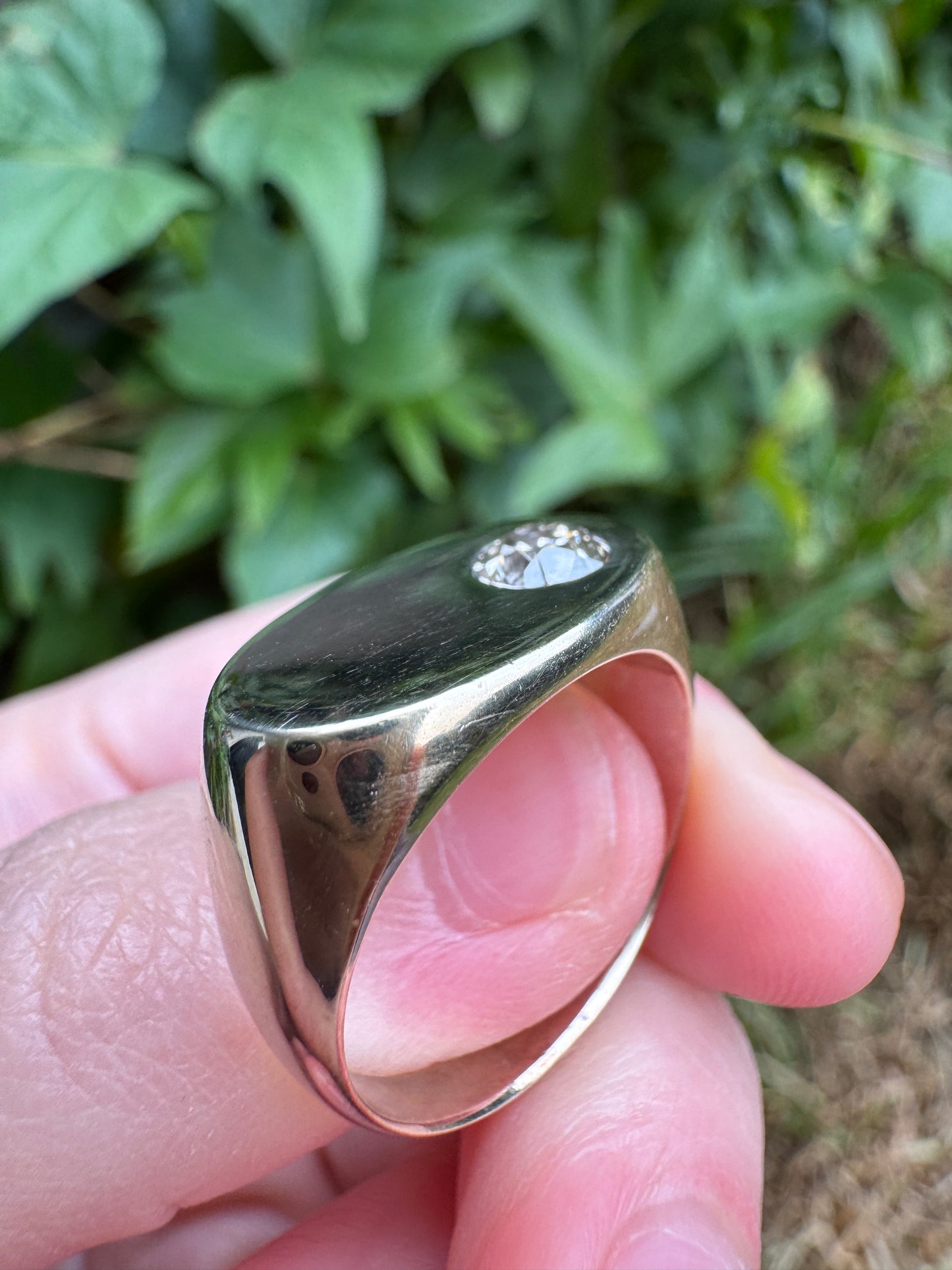 Vintage 9ct yellow gold 0.66ct old mine cut diamond signet ring