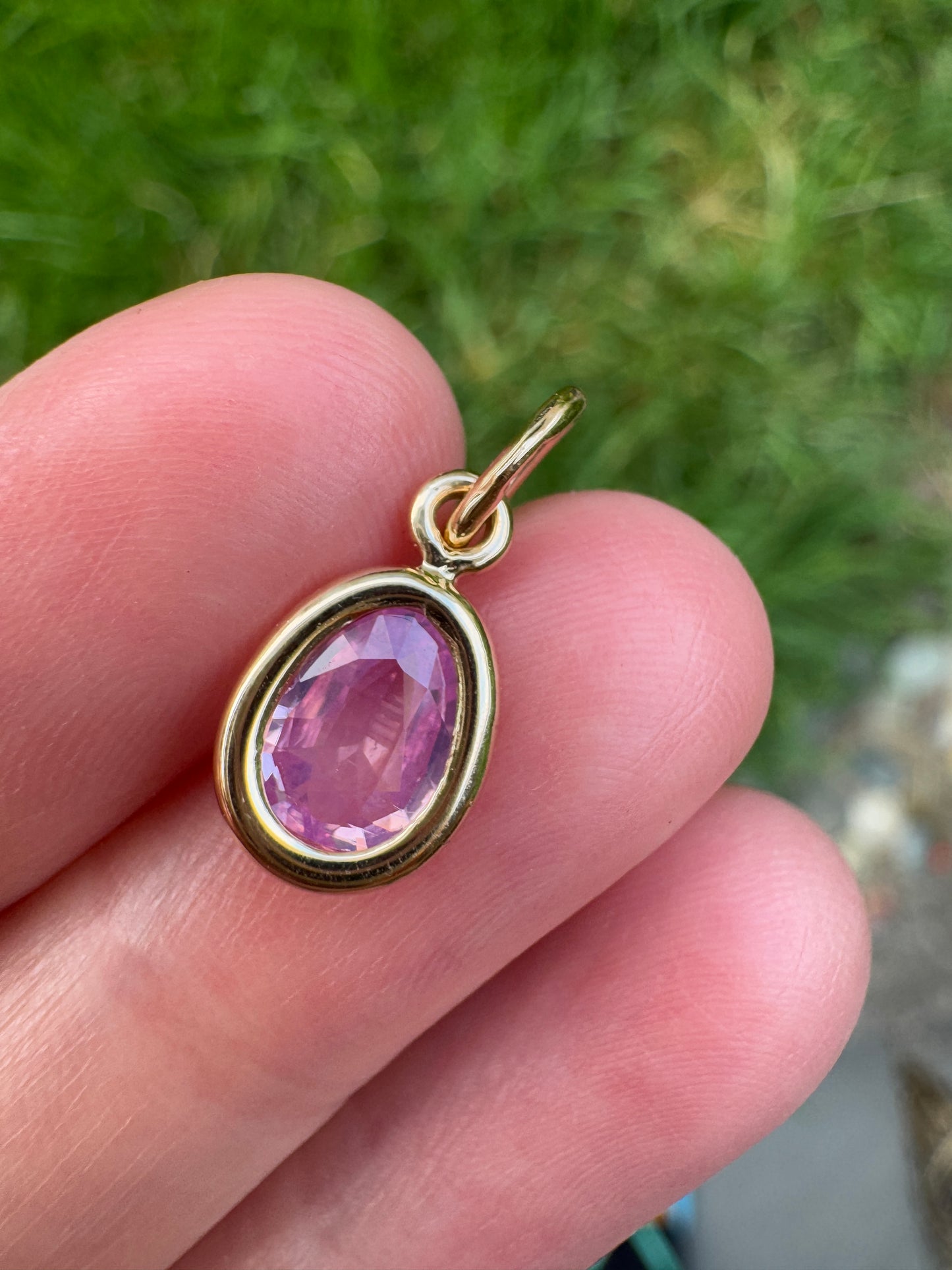 Custom 9ct yellow gold 0.8ct pear cut pink sapphire bezel set pendant