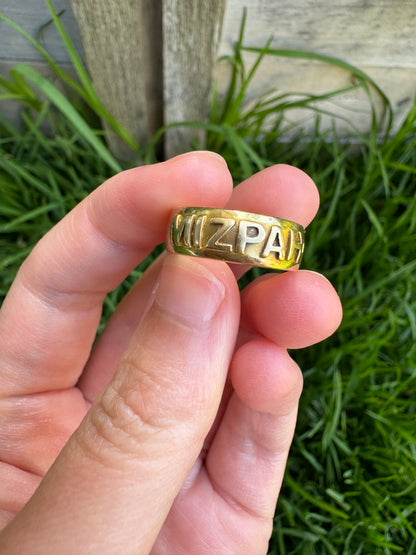 Antique 18ct yellow gold raised letter MIZPAH ring