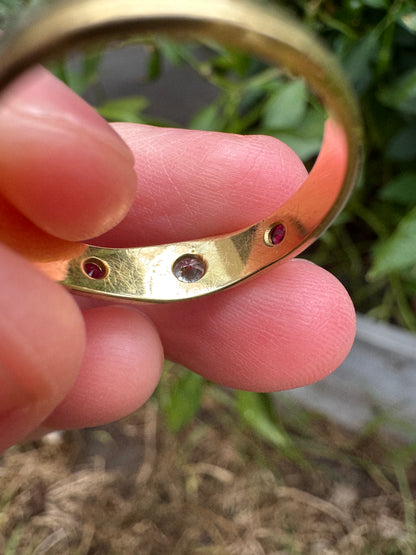Vintage 18ct yellow gold 0.17ct round brilliant cut diamond and natural ruby starset gypsy ring
