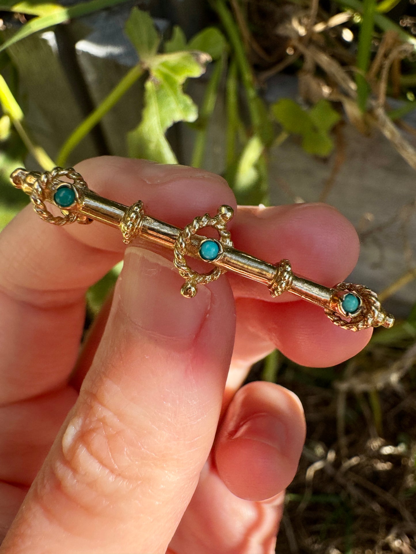 Vintage 9ct yellow gold turquoise cabochon bar brooch/chain extender
