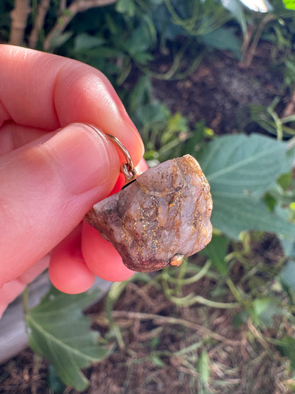 Antique Australian gold in quartz specimen pendant with 9ct gold fittings
