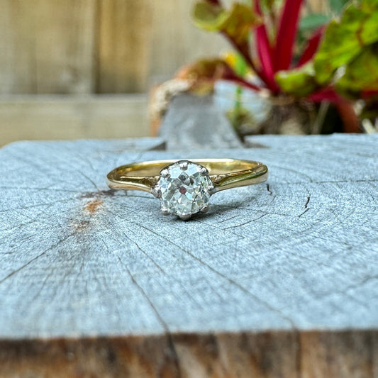 Vintage 18ct yellow gold 0.3ct old mine cut diamond solitaire ring