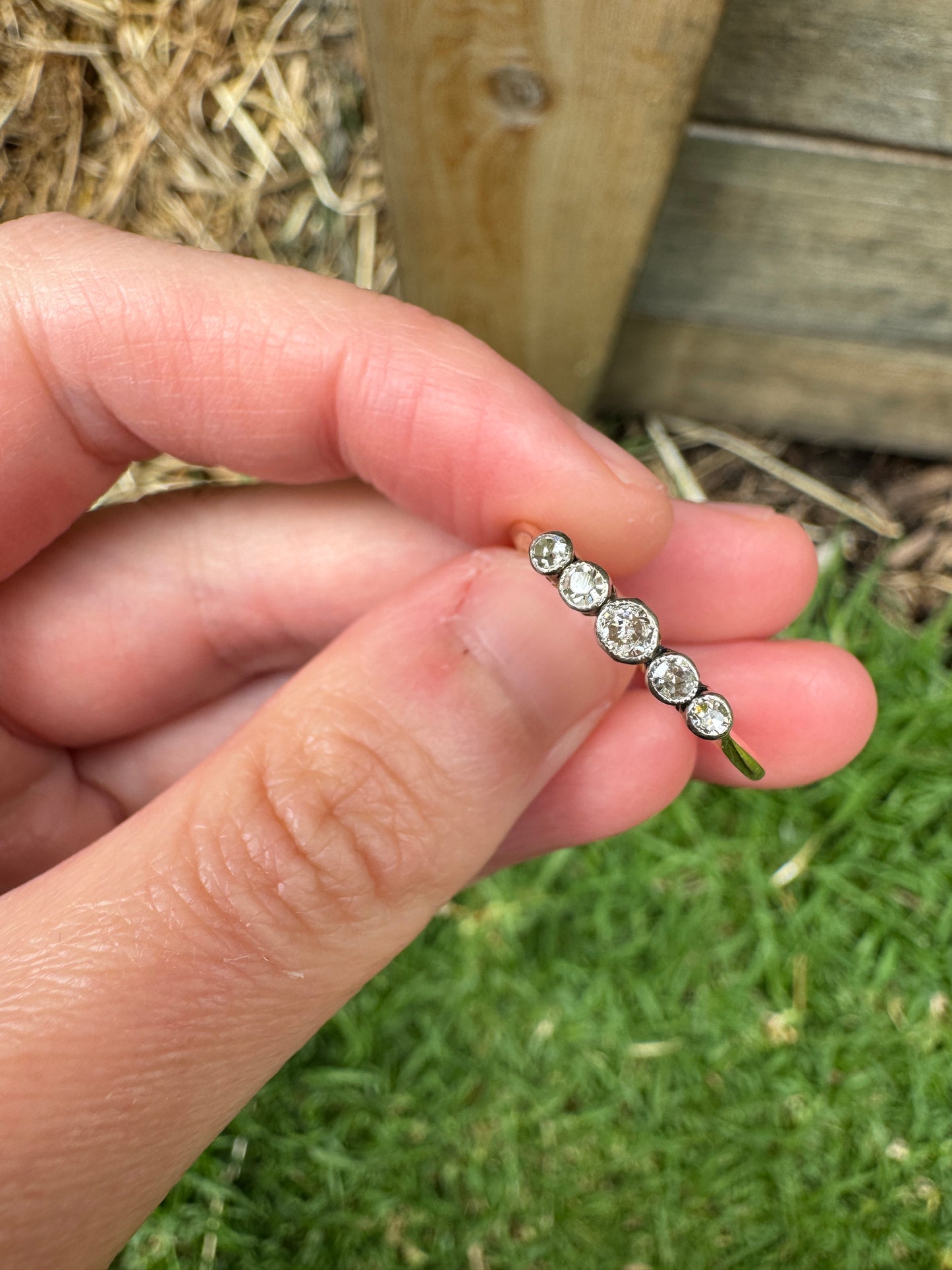 Vintage 18ct yellow gold and platinum five stone old cut diamond ring
