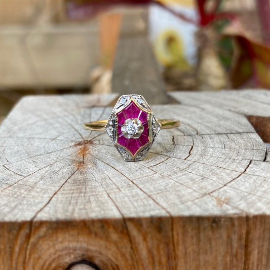 Vintage Art Deco style 9ct yellow gold buttercup set diamond and trapezoid ruby ring