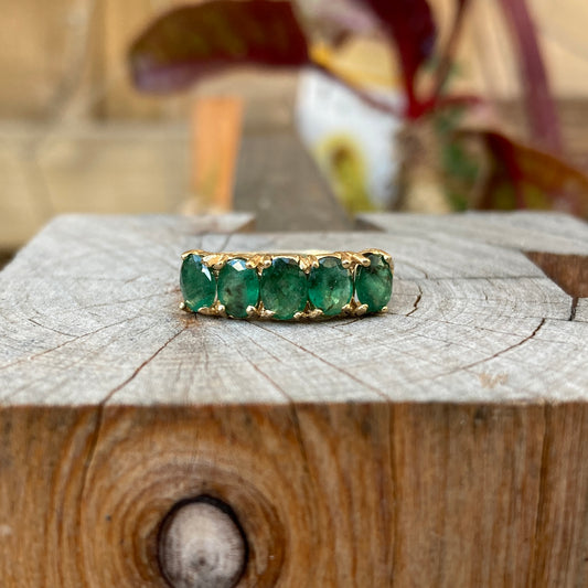Vintage 10ct yellow gold five stone emerald ring