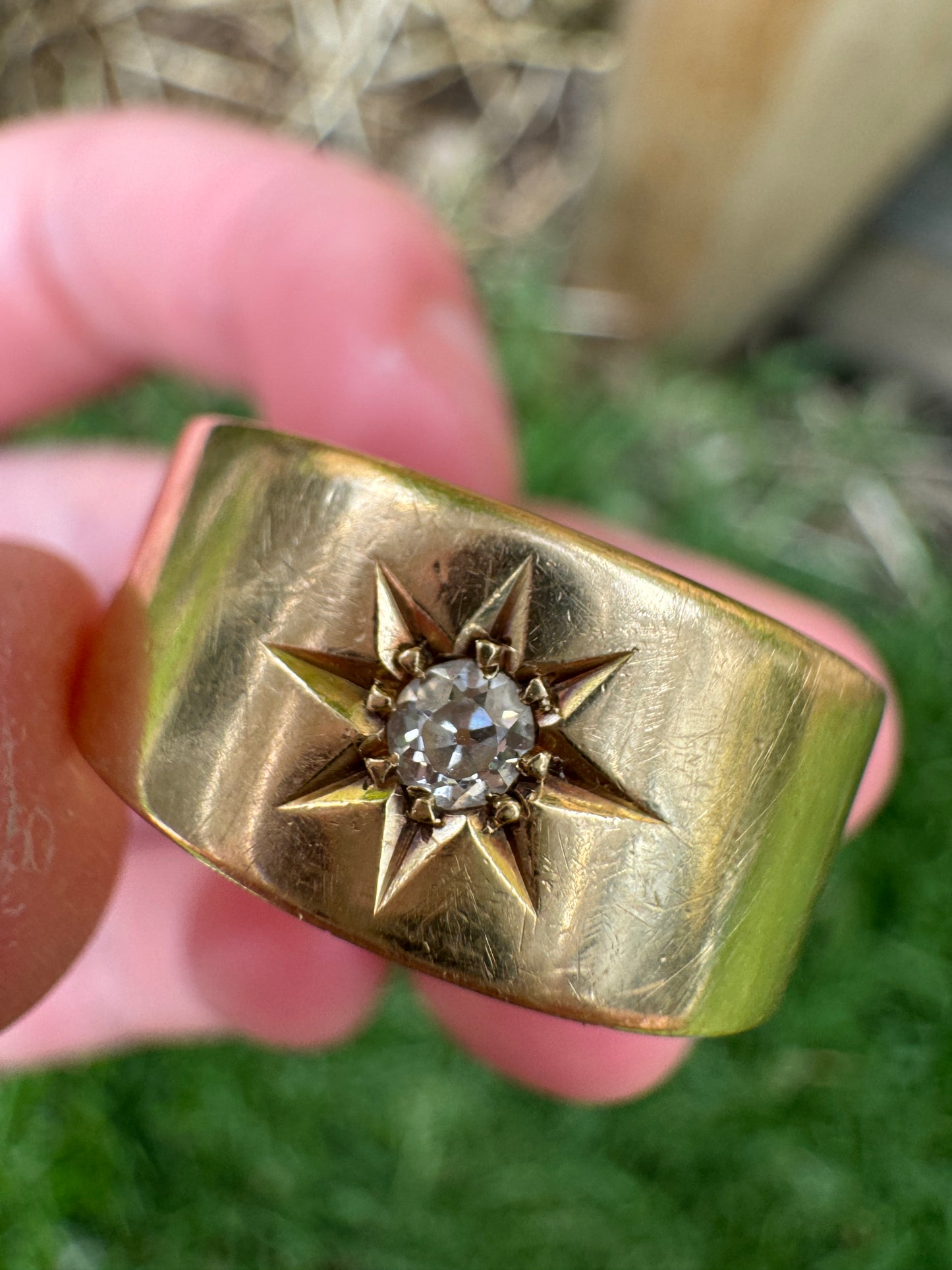 Antique 18ct yellow gold starset diamond cigar band