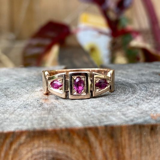 Vintage 9ct rosy yellow gold flush set marquise ruby ring
