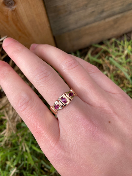 Vintage 9ct rosy yellow gold flush set marquise ruby ring