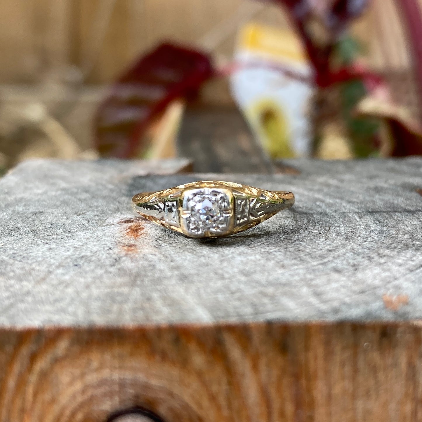 Vintage 18ct yellow and white gold diamond solitaire ring