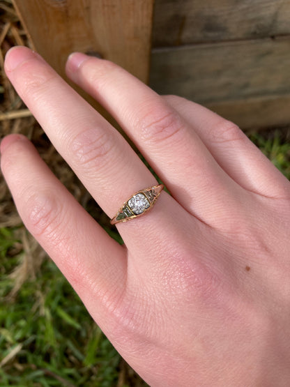 Vintage 18ct yellow and white gold diamond solitaire ring