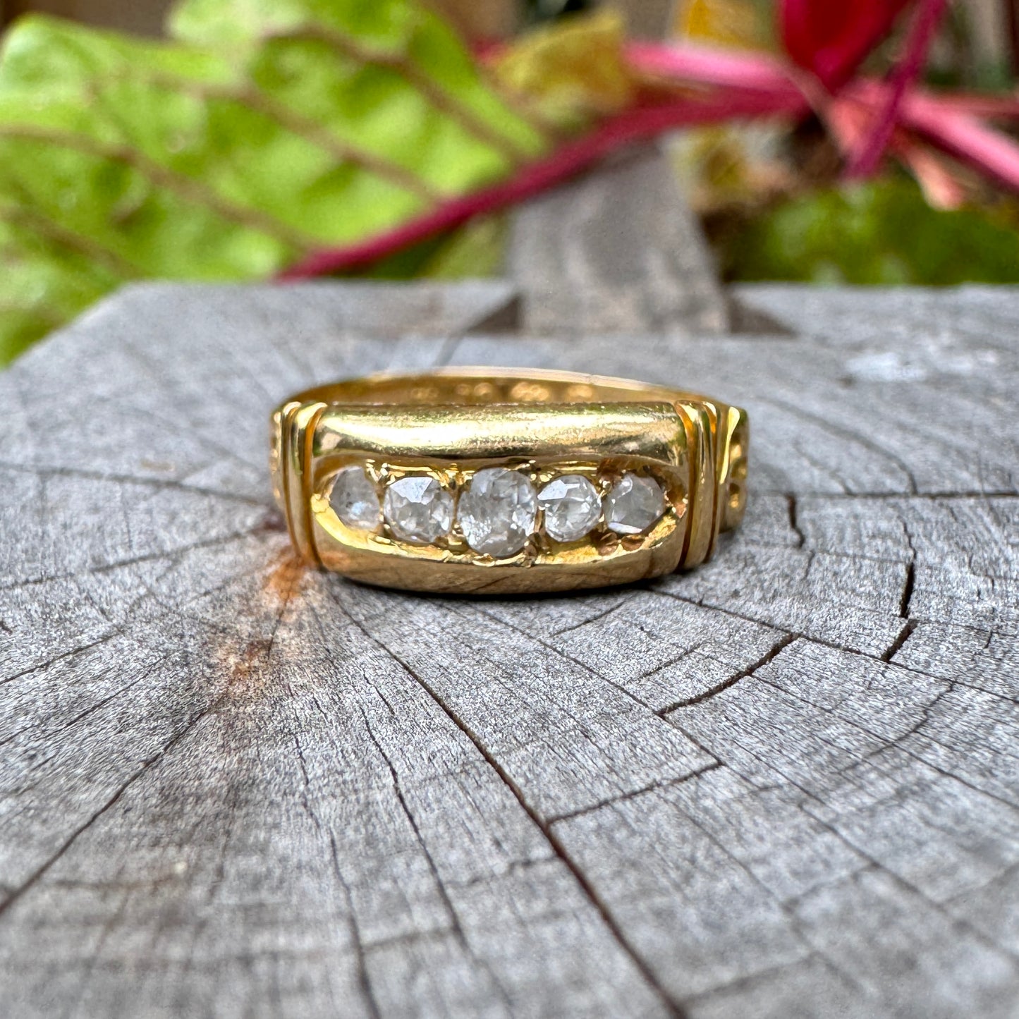 Antique Victorian 18ct yellow gold five stone mixed old diamond ring