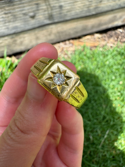 Vintage 18ct yellow gold starset 0.15ct old mine cut diamond signet ring
