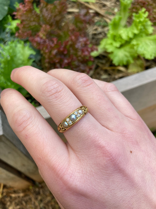 Antique Victorian 18ct yellow gold split pearl and old cut diamond half hoop ring